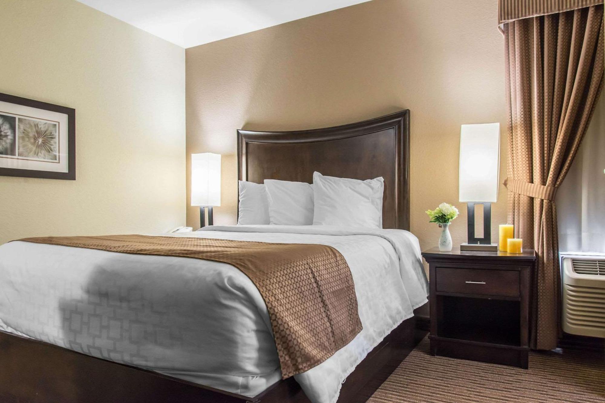Mainstay Hotel